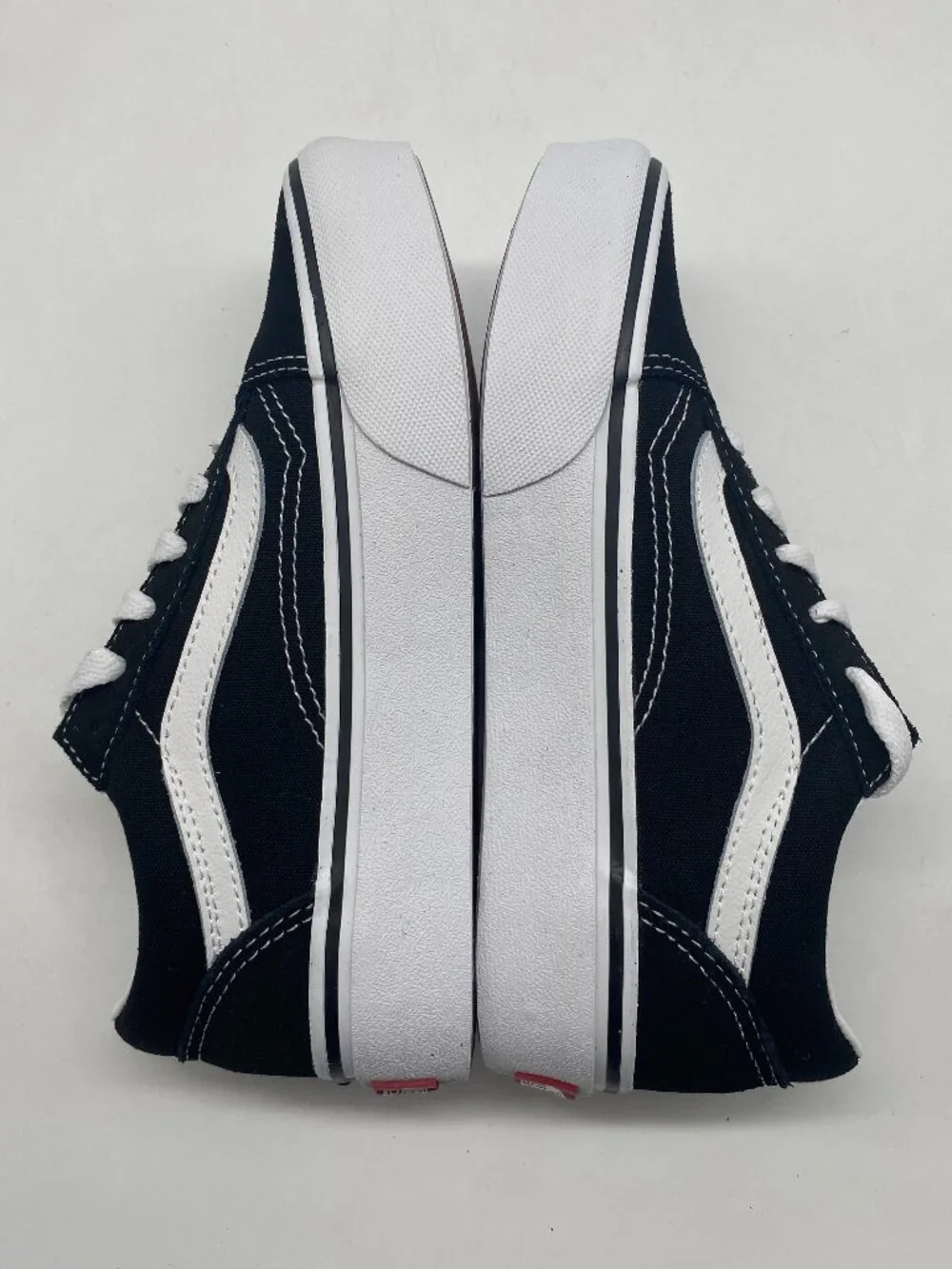 VANS OLD SKOOL PLATFORM BLACK/WHITE US YOUTH SIZE 2